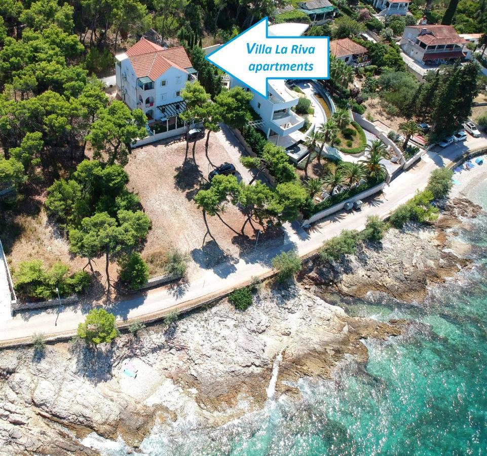 Apartments Villa La Riva - Seafront accommodation Sutivan Esterno foto